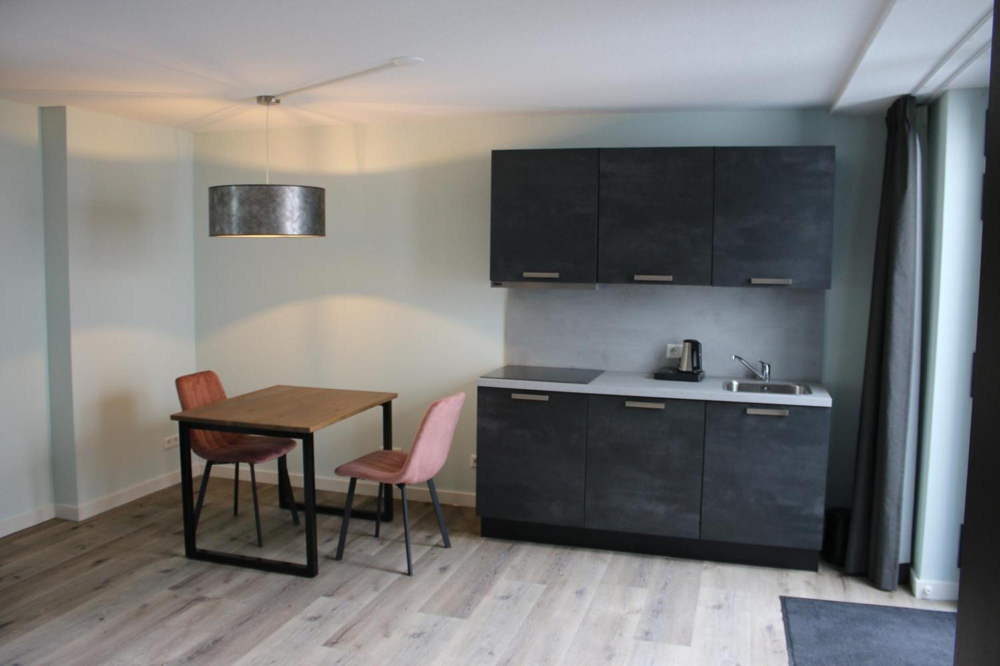 Studio Sis - Apartments Steenbergen Kültér fotó